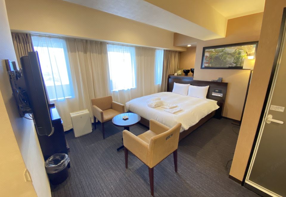 3. 라구나스위트 신..