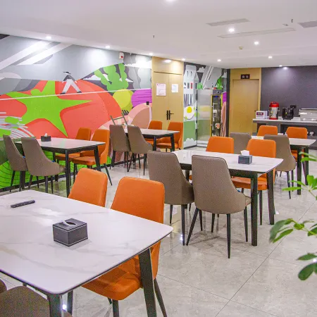 Shankee Hotel (Qinyang Bus Station)