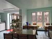 Fengcheng Juxiange Hot Spring Homestay