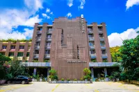 I Do Art Hotel