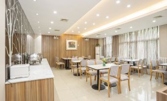 Rujia Yihe Hotel (Shijiazhuang Tianshan Sea World)