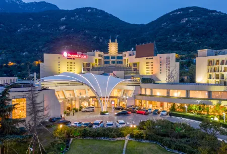 Ramada Plaza by Wyndham Taian Отели рядом с достопримечательностью «Shandong Science and Technology University East Campus»