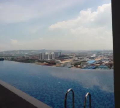 達門梳邦再也 USJ by Iconique