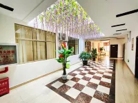 Nanjian New Century Hotel Hotels in Nanjian
