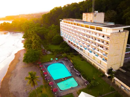 Grand Inna Samudra Beach Hotel Отели в г. Cikakak