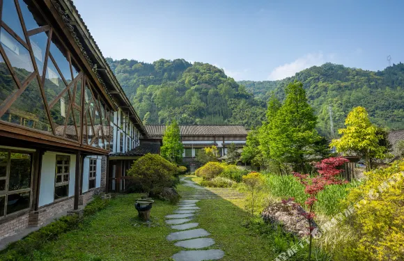 邛崍天台山天府紅谷·耕讀桃源民宿