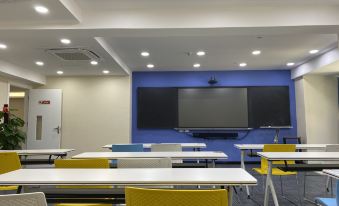 Vyluk Hotel(Nanning Guangxi University Subway Station& Zoo Branch)