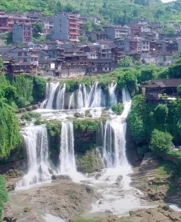 Shiyuelou, Furong Town
