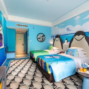 Chimelong Penguin Hotel