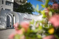 This International Research Space B&B (Kaiping Branch) Hotels in der Nähe von Tan Zongxun Father and Son & Husband and Wife Gymnasium