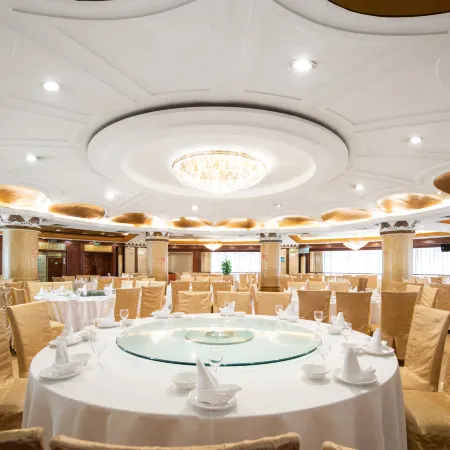 Xinhua Hotel