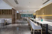Jiaxing Xianghu Xingtiandi Hotel