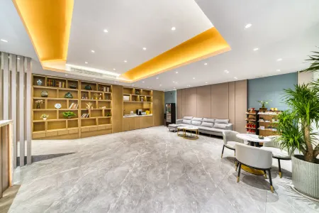 Haoli Hotel (Ningbo Cixi Yintai Department Store Suntang Road) Отели рядом с достопримечательностью «College of Science and Technology, Ningbo University»