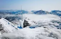 雲冰山莫爭客棧 - 山景