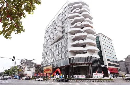 Duoqi Apartment (Haiyi International Plaza)