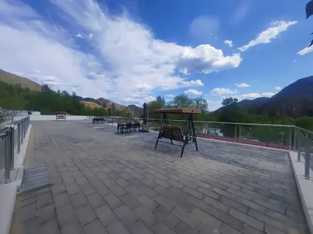 Tangzimiao Nuanquanhui Hot Spring Homestay