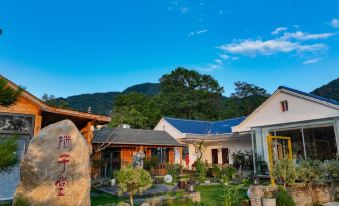 Lushan Retreat Mountain Lodge