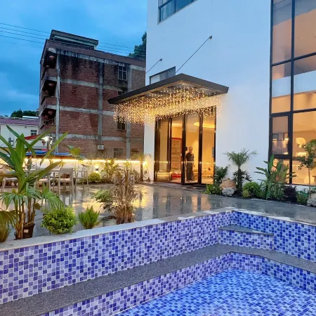 YunMan Hot Spring