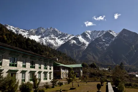 Mountain Lodges of Nepal - Lukla Отели в г. Солукхумбу