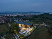 Anji Moma Resort Hotels near Caribiland