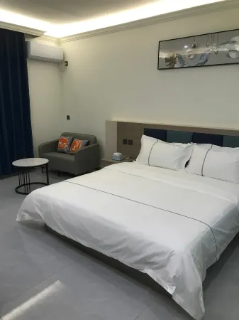 Heshan Youjia E-sports Hotel。