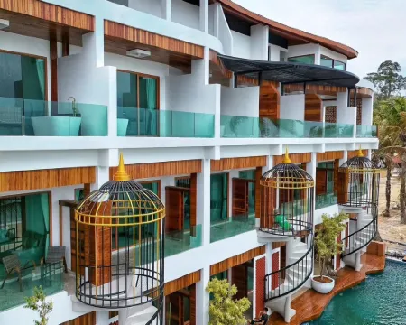 โรงแรมวิลล่า อ่าวขนอม บีชฟร้อนท์ โรงแรมในอำเภอ ขนอม