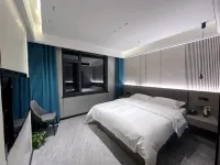 โรงแรมไวโอเล็ต - ที่มีที่จอดรถ