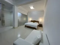 Heyue Hotel (Changtai Halo Plaza) Hotels in Changtai District