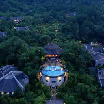 Harmona Resort & Spa Zhangjiajie Hotels near Dragon King Cave