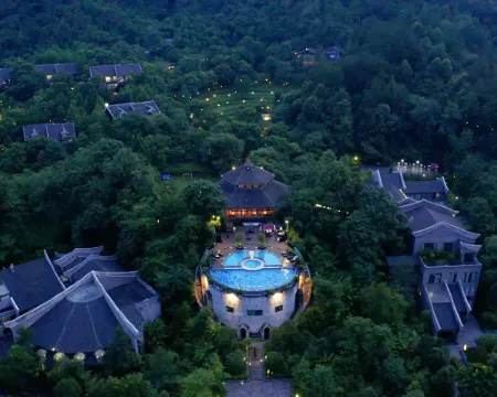 Harmona Resort & Spa Zhangjiajie Hotels in Cili
