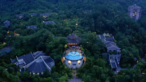 Harmona Resort & Spa Zhangjiajie Hotels in Cili