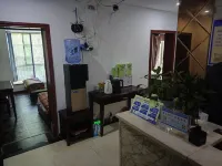Quxian Jinmao Hotel