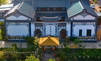 Shaxi Hidden Creek Homestay