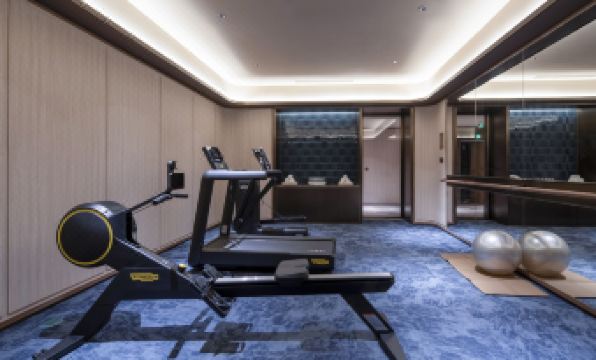 Crystal Orange Hangzhou Tonglu Station Hotel