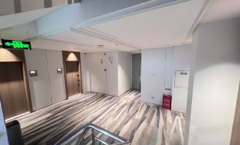 yasitejiudian(baisetianlinqichezongzhandian)