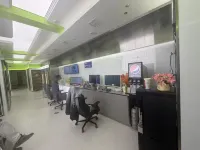 Peak E-Sports Hotel (Huangshigang Wanda Max)