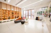 Wanbao Fortune Hotel - خدمة نقل من وإلى المطار