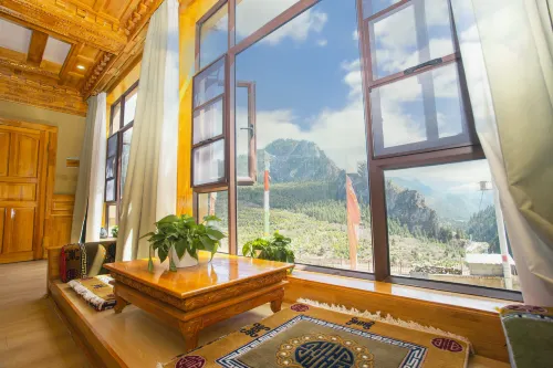 Diebu Zhagana Scenic Tibeta n Pavilion Homestay