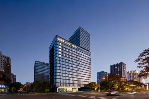 Atour Hotel, the Taihu Lake West Avenue, Wanxianghui, Wuxi - Mountain View