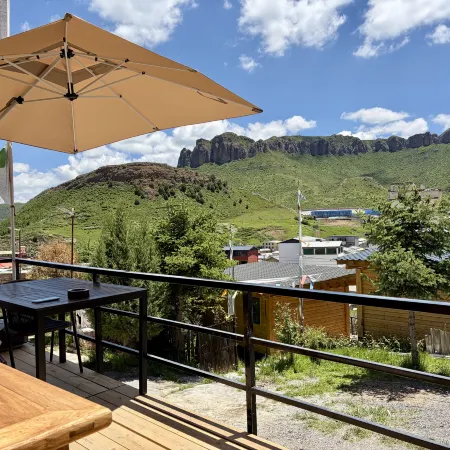 Mountain Dwelling Mystical Realm · Mountain Lodge