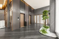 Kaiston International Hotel - parkir