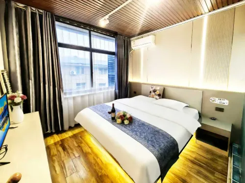 Xi'an Xianyang International Airport 168 Express Hotel - 2-Star