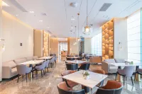 Atour Hotel (Zhuzhou Xiang River Scenic Zone) - Parking