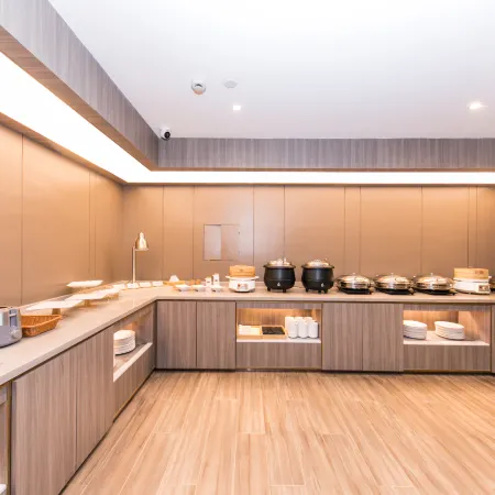 HanTing Hotel (Huzhou Deqing)