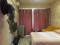 成都龙城印象酒店式公寓 - 温馨生活大床房