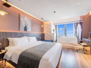 Summerisland Hotel (Chengdou Taikoo Li)