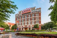 Yingbai Hotel (Foshan Creative Industrial Park Jihua 4th Road) Hotels near Foshan Shiwan Passenger Transport Terminal