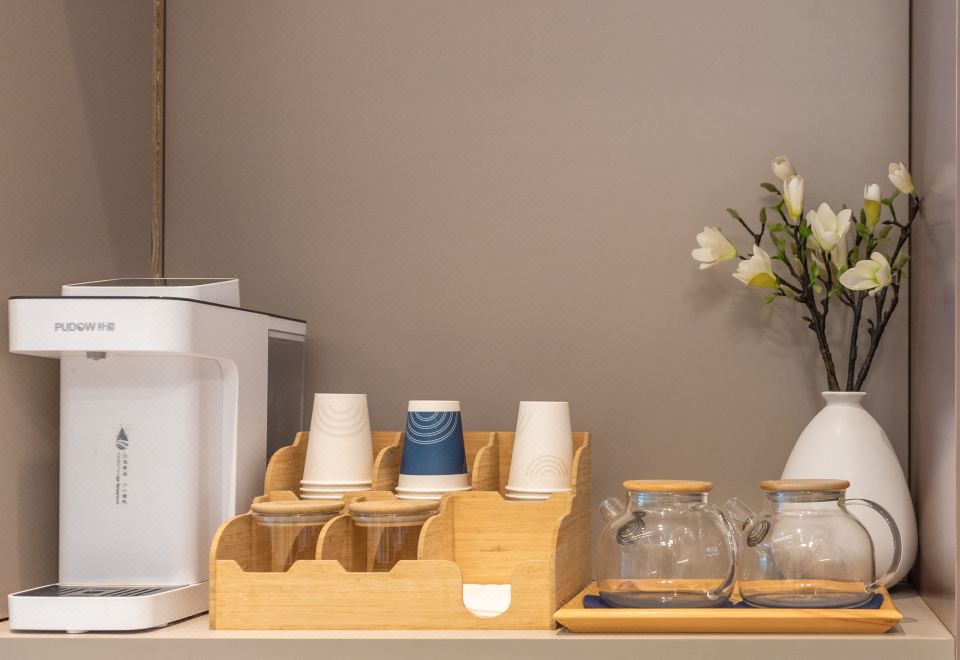 1. 홈 인 네오 상..