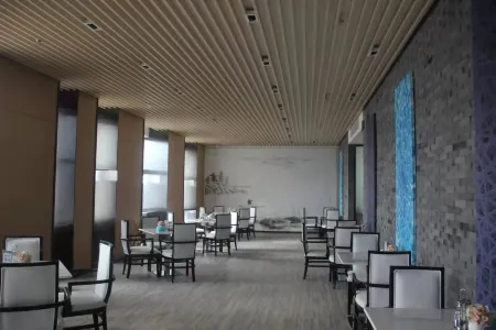 GAOGE INTERNATIONAL HOTEL Отели рядом с достопримечательностью «General Yang Hucheng Mausoleum»