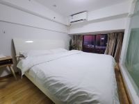 私享家服务式公寓(广州汉溪长隆地铁站店) - 悠享复式两卧三床套房